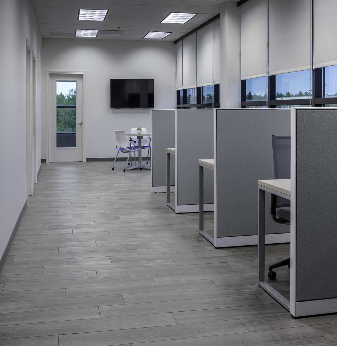 office cubicles and meeting room with Florida Tiles