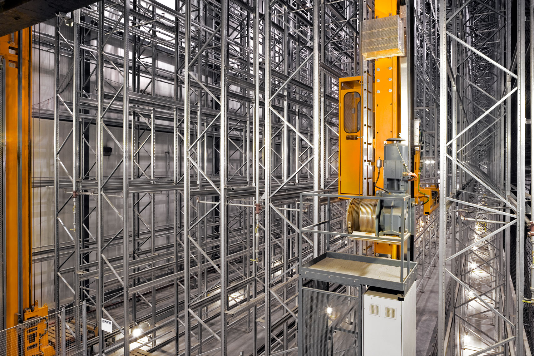 fully automated storage and retrieval system in beef distribution center
