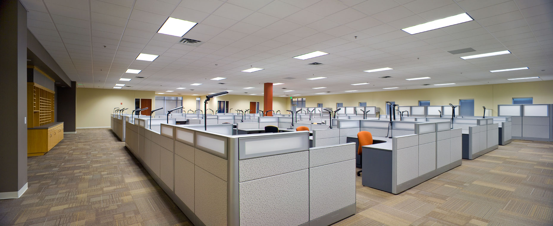 Large open office panorama at Mitsubishi in Fort Smith, Arkansas